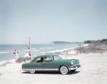 Kaiser Manhattan Sedan 1953 года
